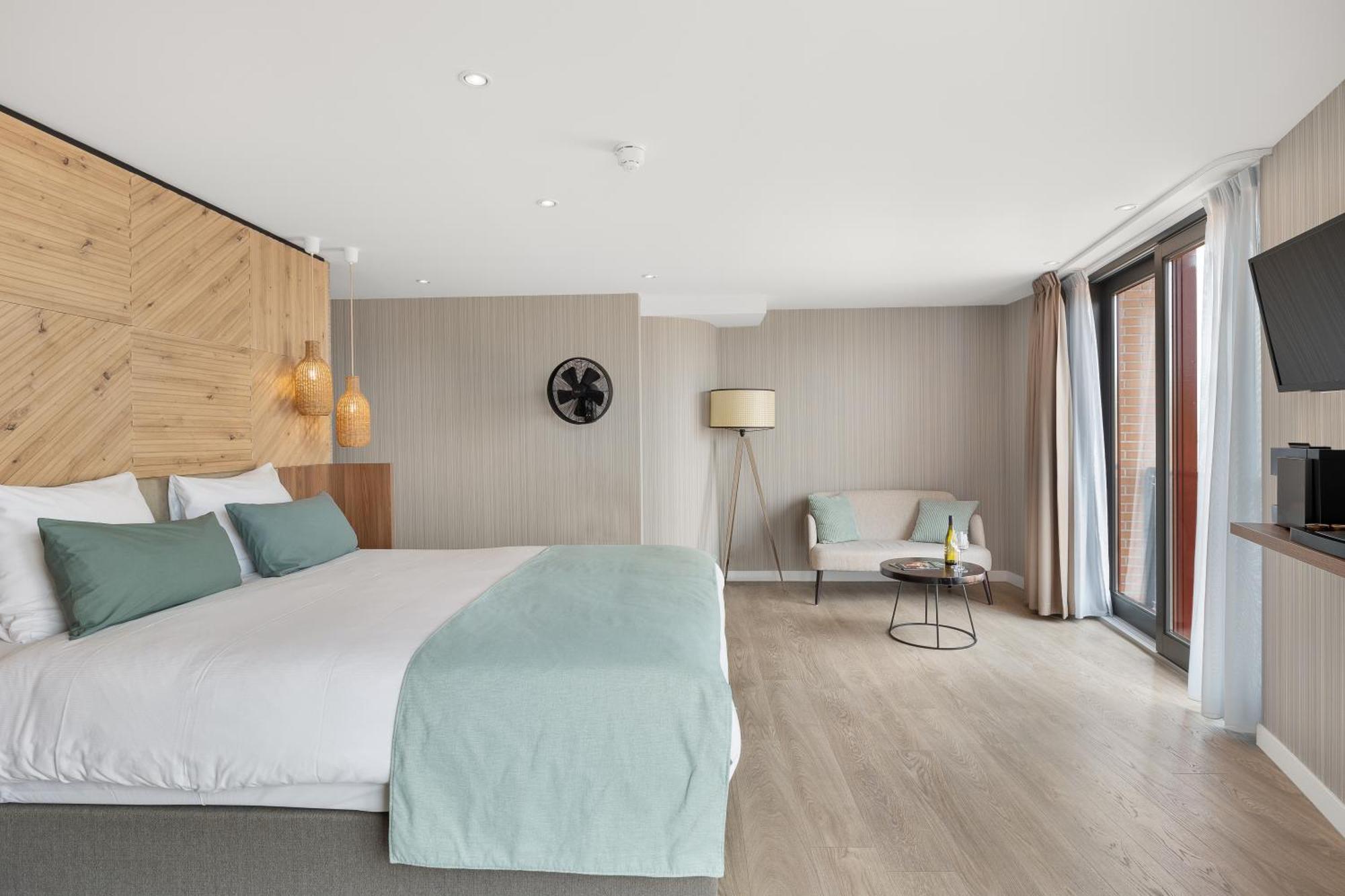 Suites Boulevard 17 블리싱겐 객실 사진
